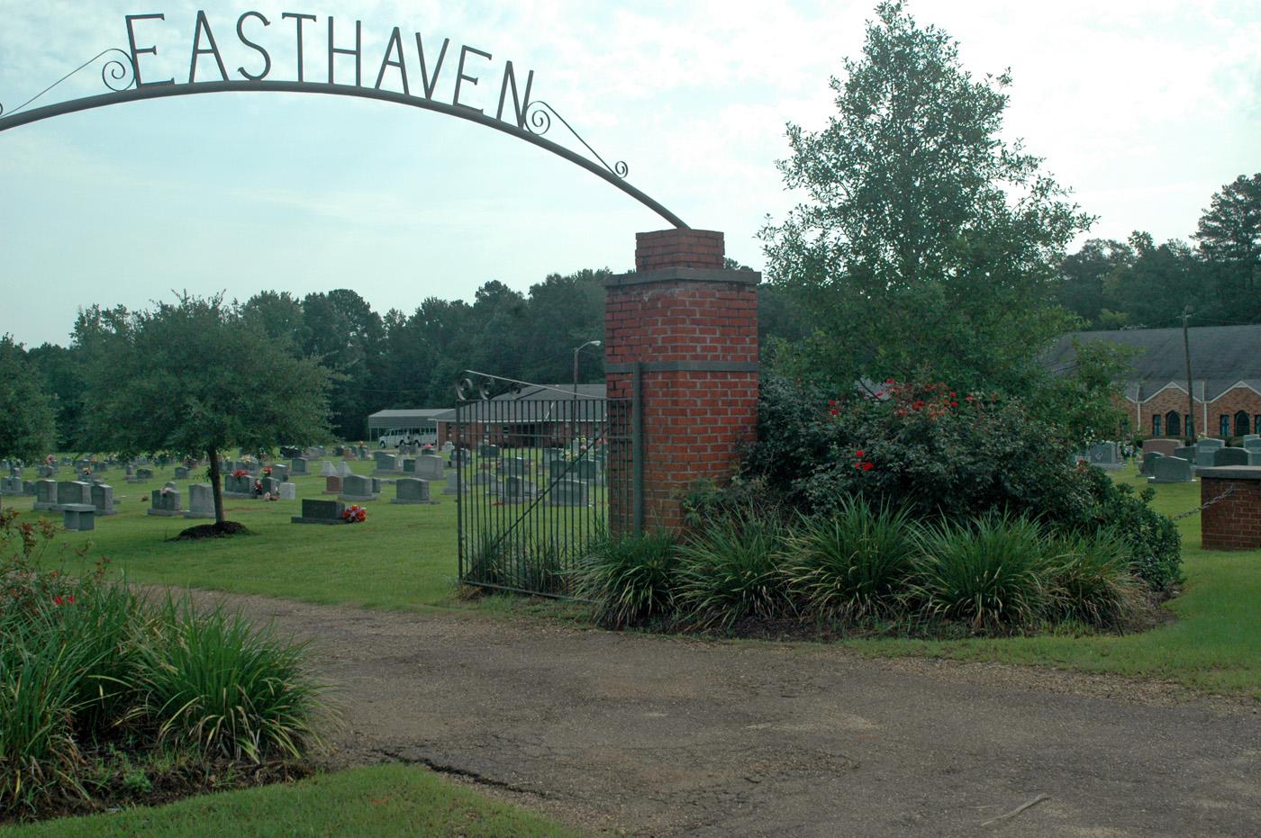 Lincoln County Master Gardeners have revamped the once-neglected Easthaven Cemetery in Brookhaven. In the last seven years, the group has planted and maintained two beds at the entrance and several live oaks, crepe myrtles and cedars throughout the cemetery. (Photo by MSU Ag Communications/Susan Collins-Smith)