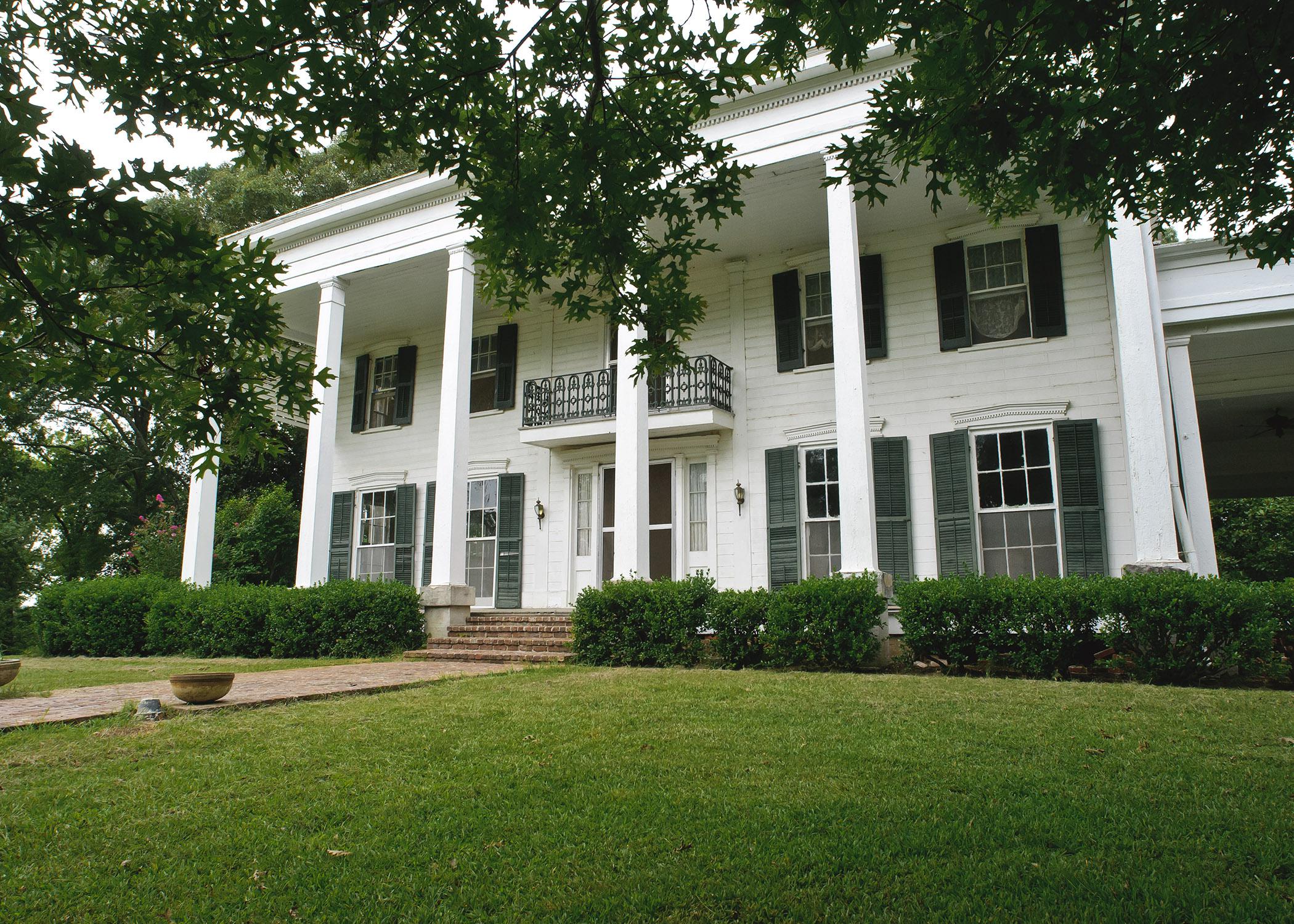 The historic Cotesworth home in Carroll County is a significant part of the Highway 82 heritage corridor from Greenville to Columbus, Mississippi. (File photo by MSU Ag Communications/Kevin Hudson)