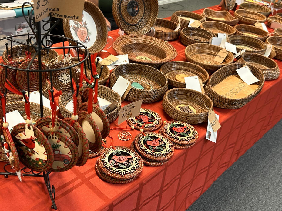 Closeup of pine straw baskets sitting on a table.