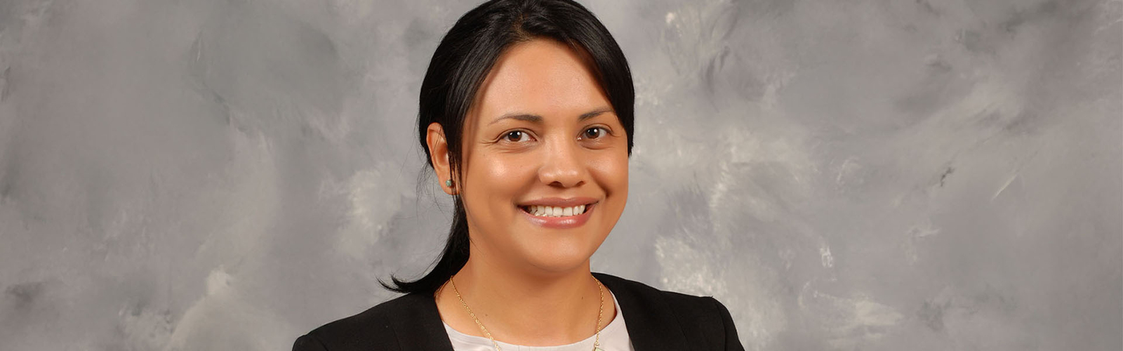 Portrait of Elizabeth Canales