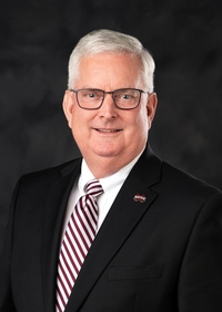 Portrait of Dr. Dan Reynolds